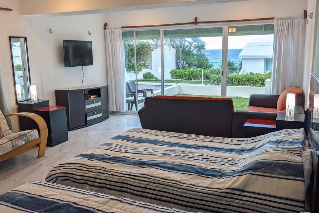 Cancun Oceanfront, Entire Apartment Экстерьер фото